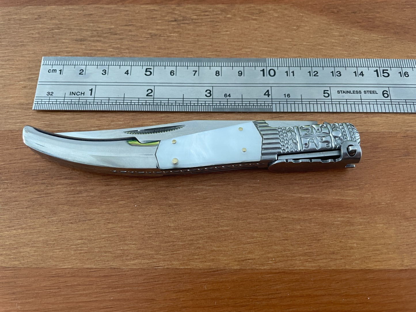 4.3" Arabian Style Navaja with Ratchet Pocket Knife Pearl Silk Model From Spain