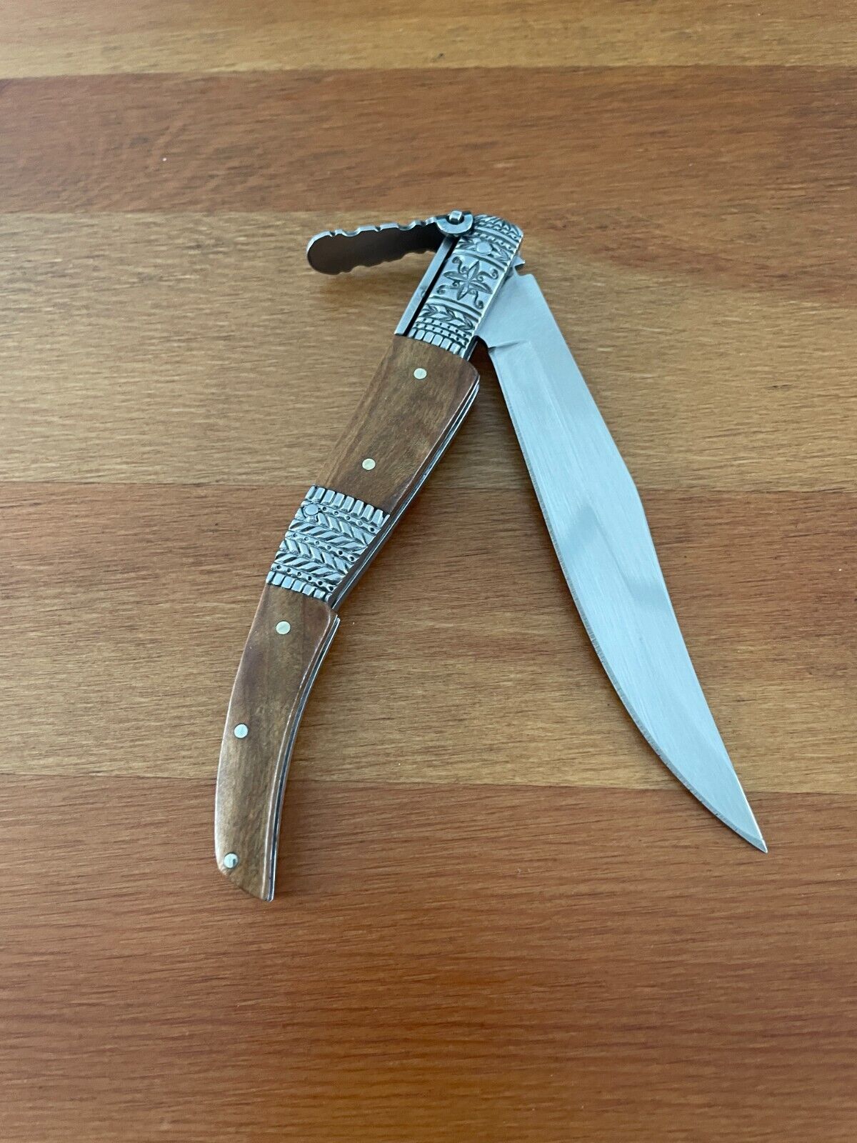 4.3" Arabian Style Navaja Ratchet Pocket Knife Olive Wood Scales & Steel Handle