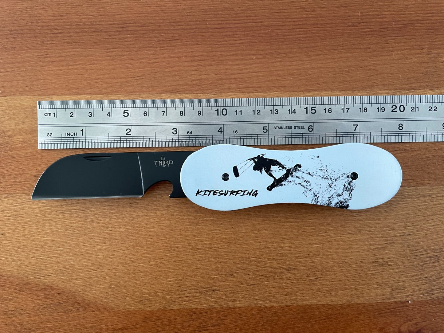 3.14 in. 420 Steel Navaja Kitesurfing Pocket Knife Bottle Opener Liner Lock