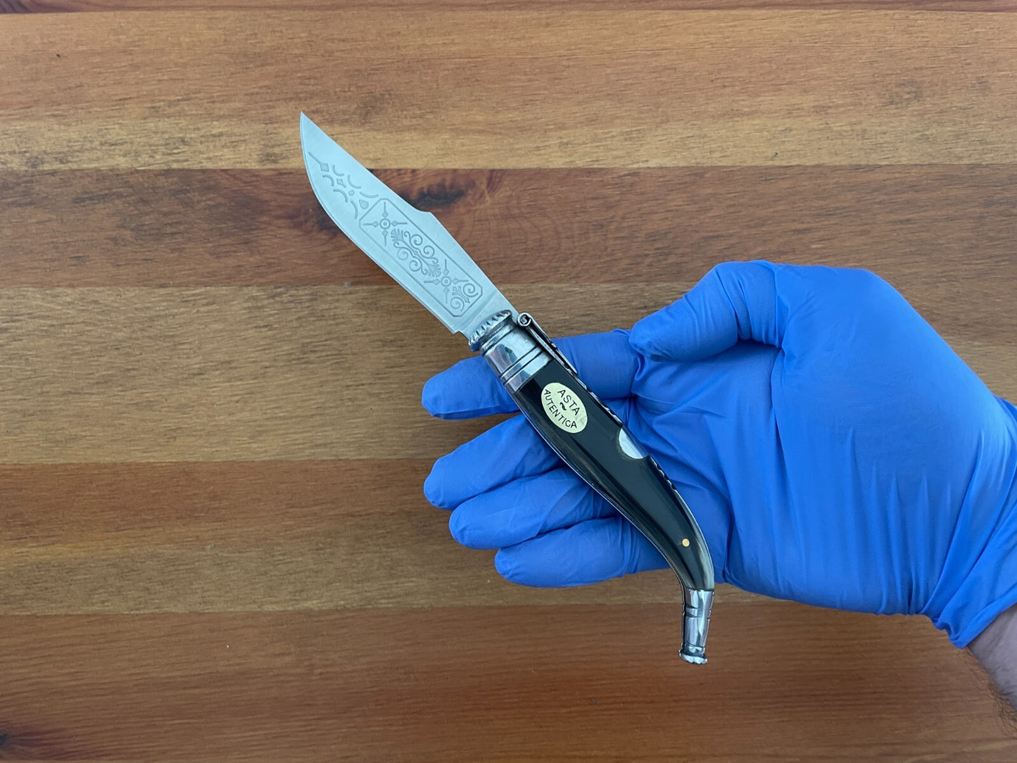 3.6" Classic Luxury Spanish Navaja with Decorated Blade and Bullhorn Scales