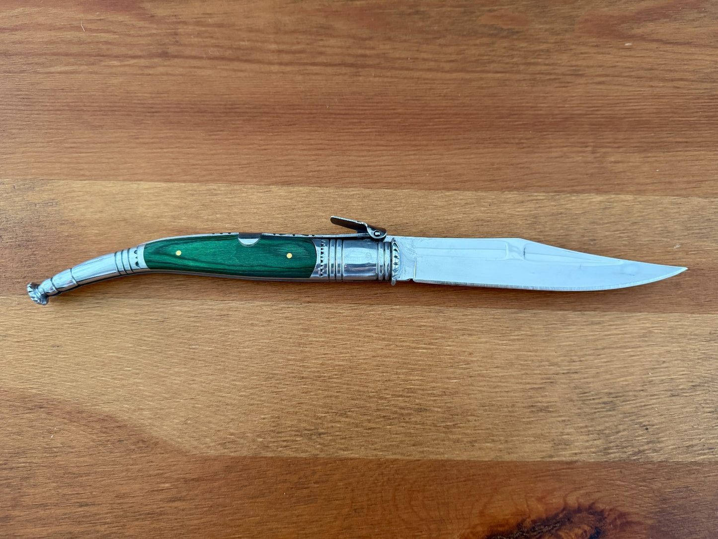 4.9” Spanish Navaja Serrana Folding Ratchet Knife Green Stamina Wood Scales