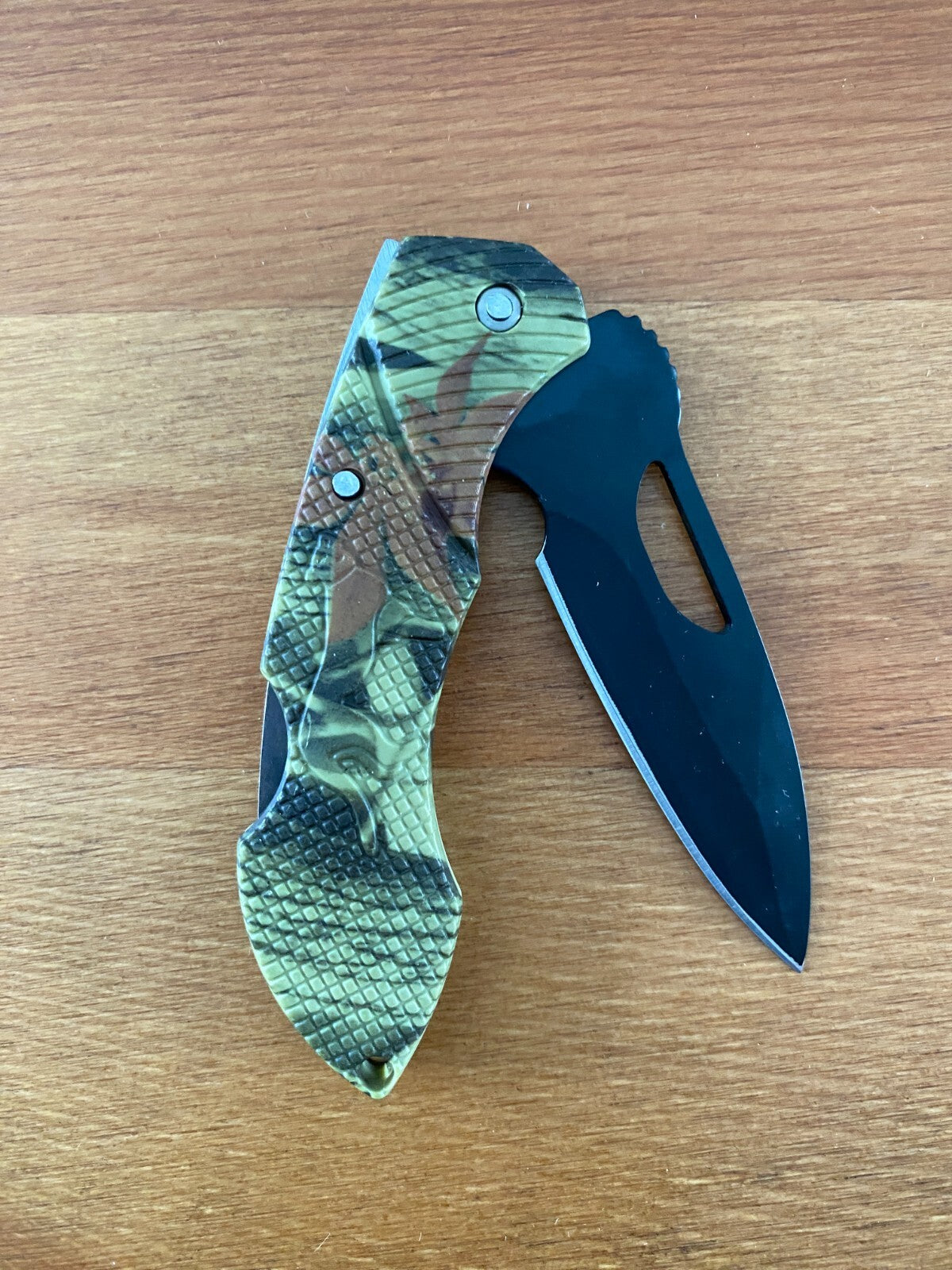 2.95" Stainless Black Blade Tactical Knife Plastic Camouflage Handle Lockback