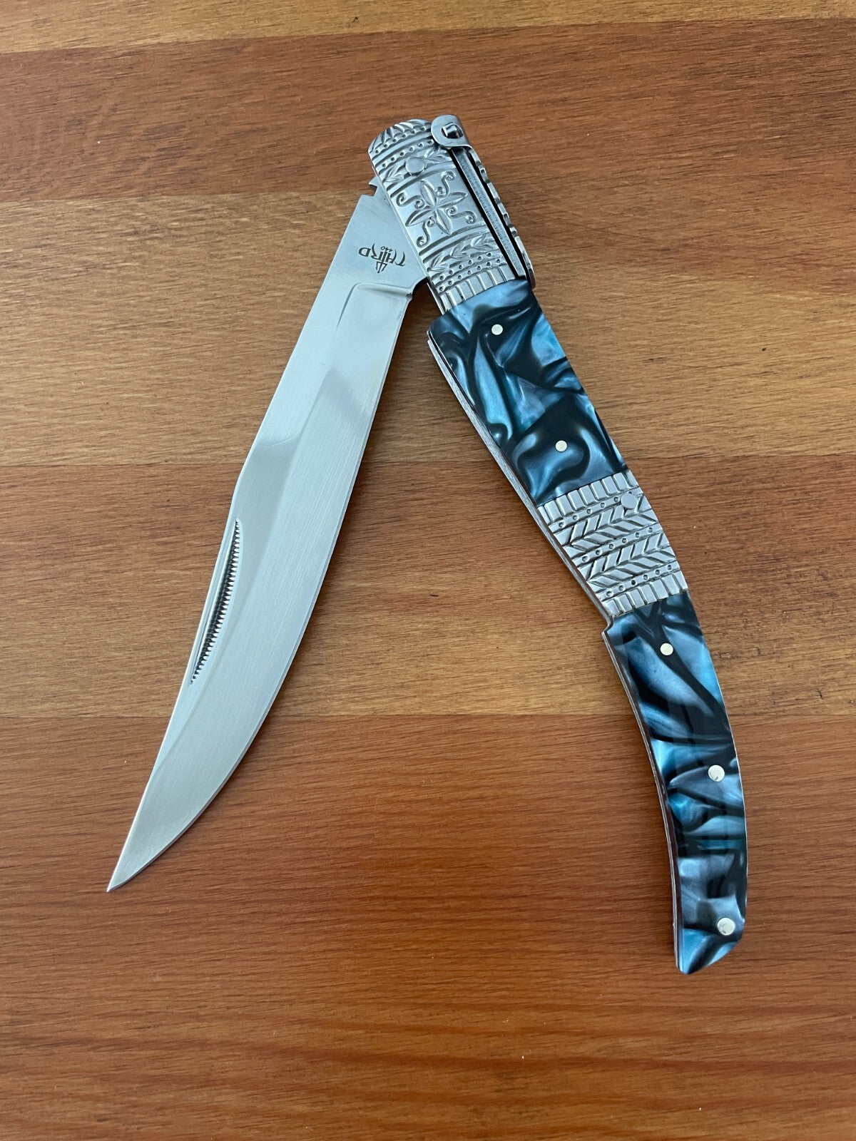 5.9" Arabian Style Navaja with Ratchet Pocket Knife Blue Acrylic & Steel Handle