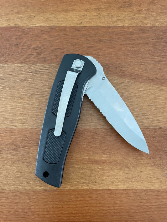 3.5" DELTA RANGER 15-208B FROST CUTLERY WITH BELT CLIP