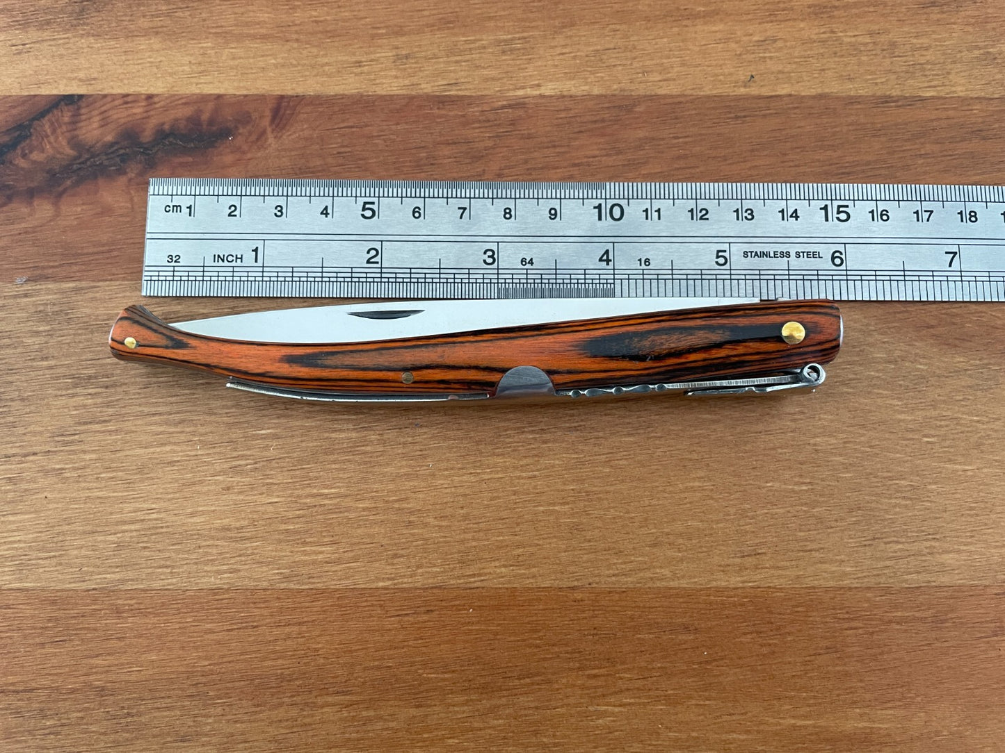 4.7 in. Estilete Spanish Navaja Pocket Knife Red Stamina Wood Handle