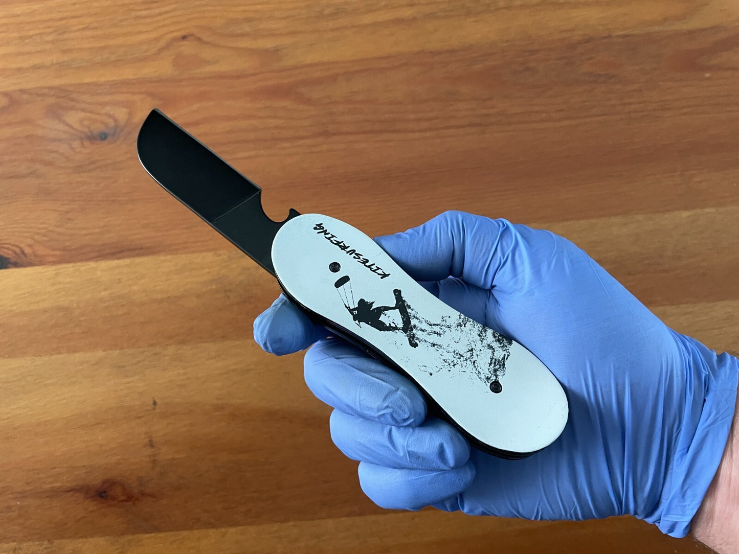 3.14 in. 420 Steel Navaja Kitesurfing Pocket Knife Bottle Opener Liner Lock