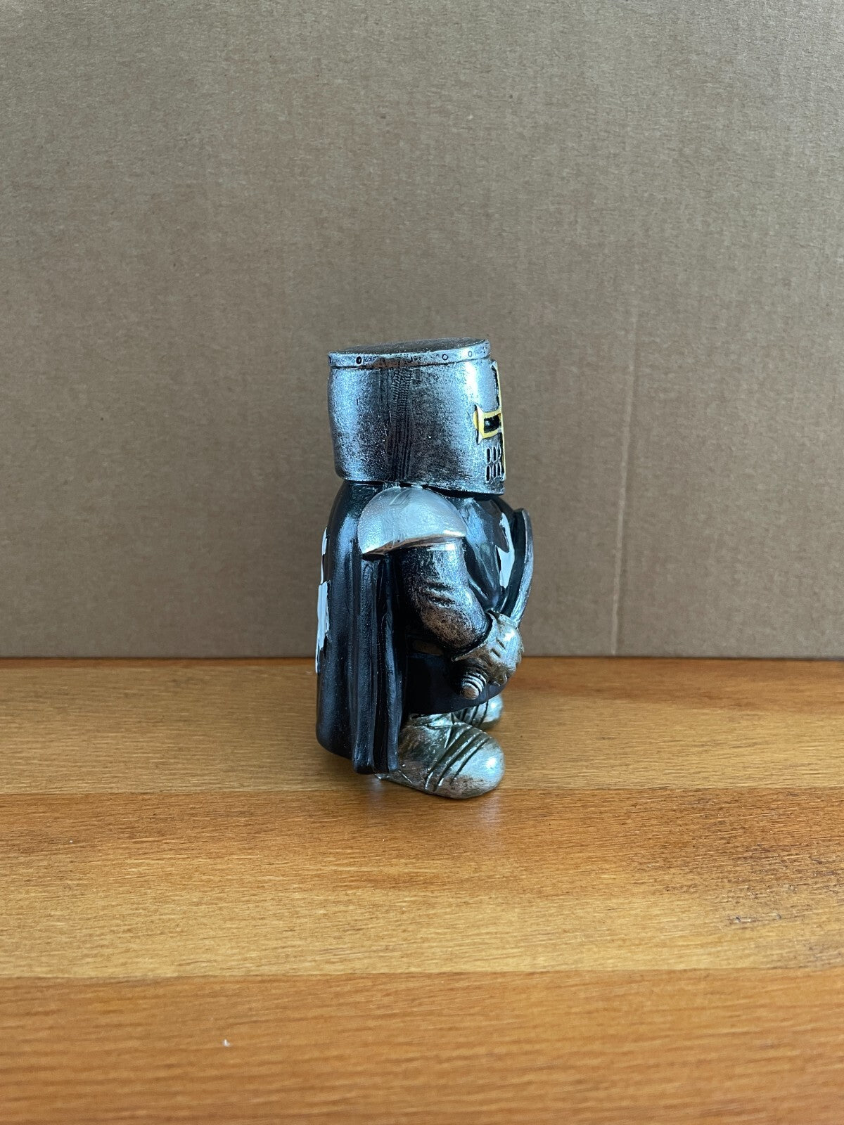 Decorative / Collectible Small Resin Figurine Templar Knight with Sword