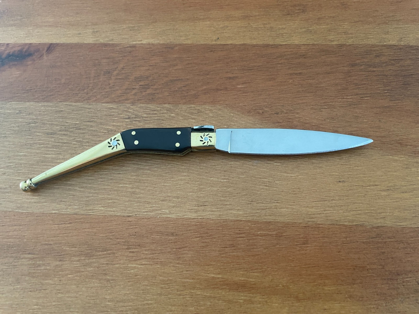 3.22" Spanish Catalan Navaja Folding Knife With Brass Bolsters Bull Horn Scales