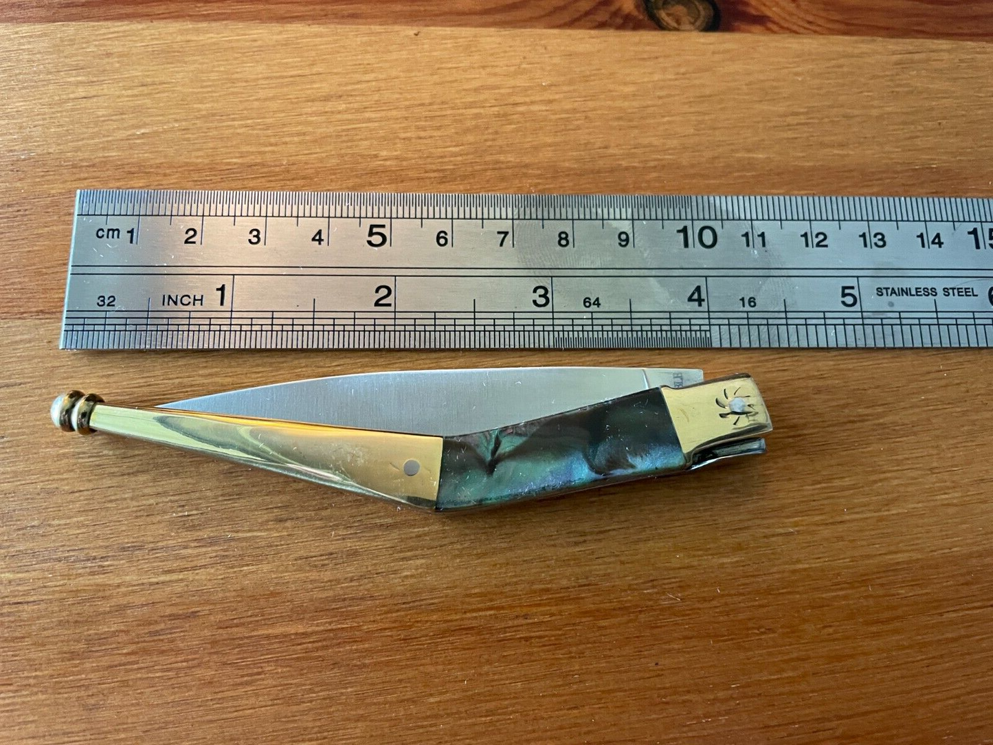 3.34 in Arabian Style Pocket Knife Navaja with Golden Bolsters Made in Spain
