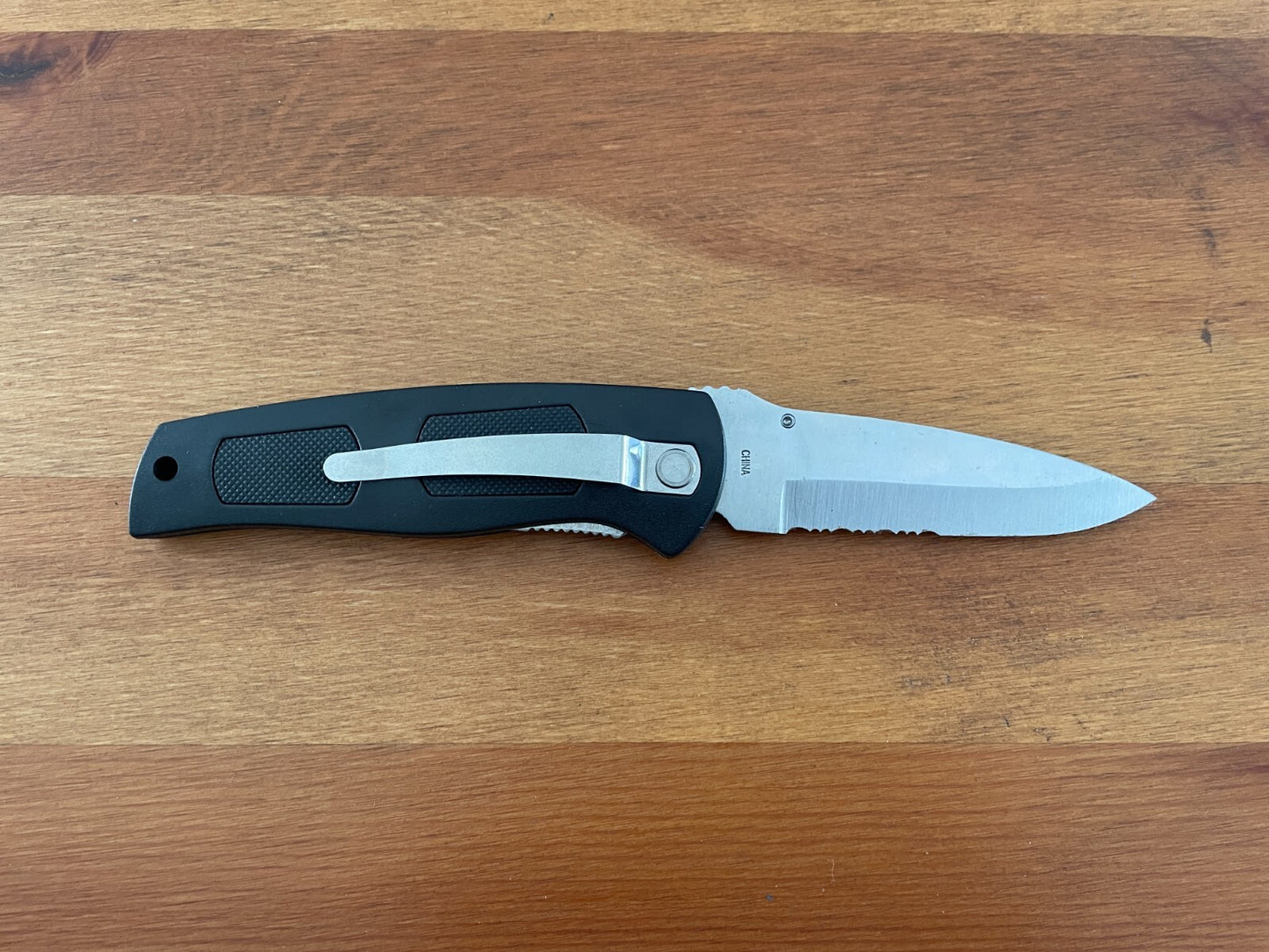 3.5" DELTA RANGER 15-208B FROST CUTLERY WITH BELT CLIP
