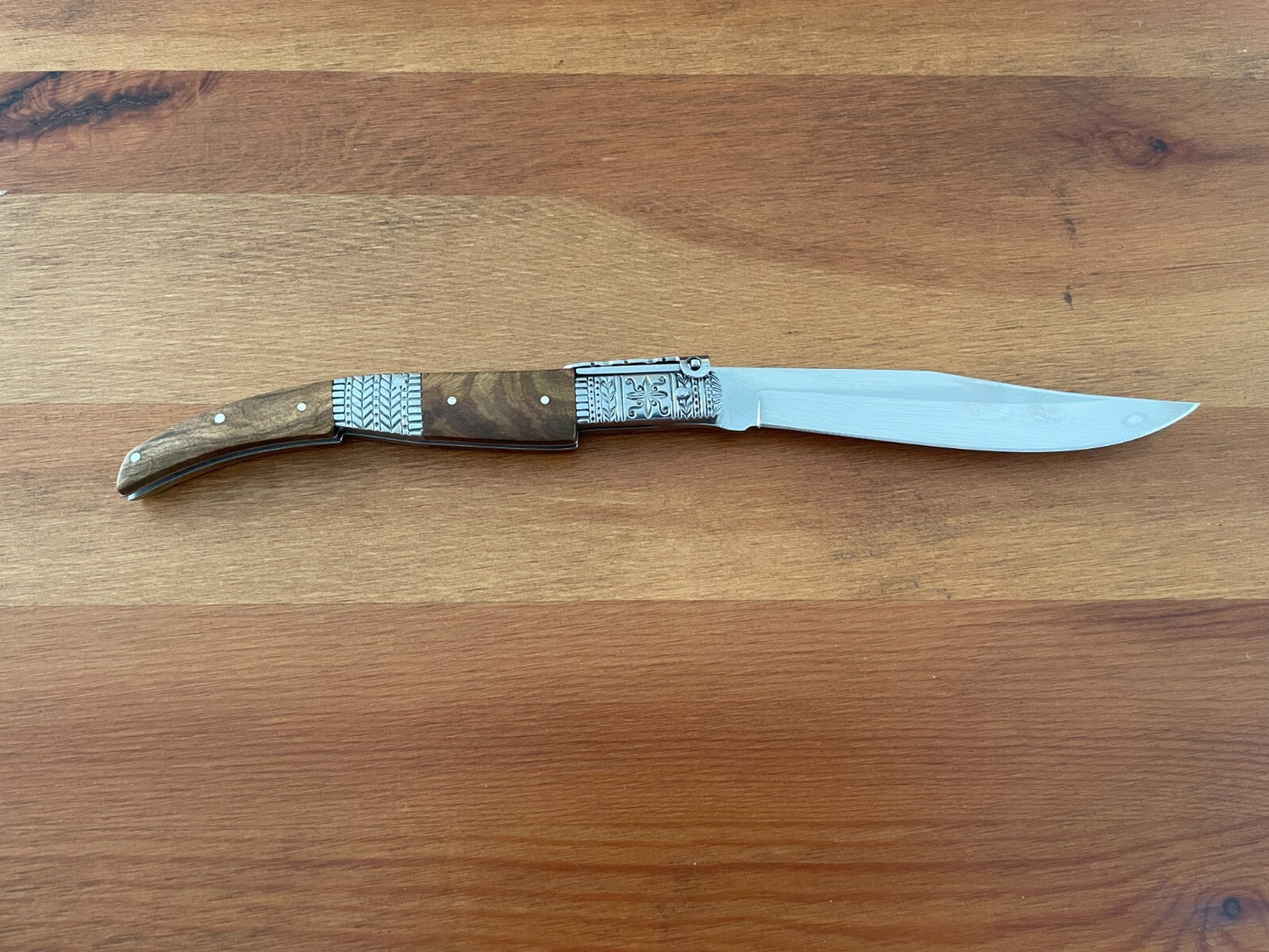 5.1" Arabian Style Navaja with Ratchet Pocket Knife Olive Wood and Steel Handle