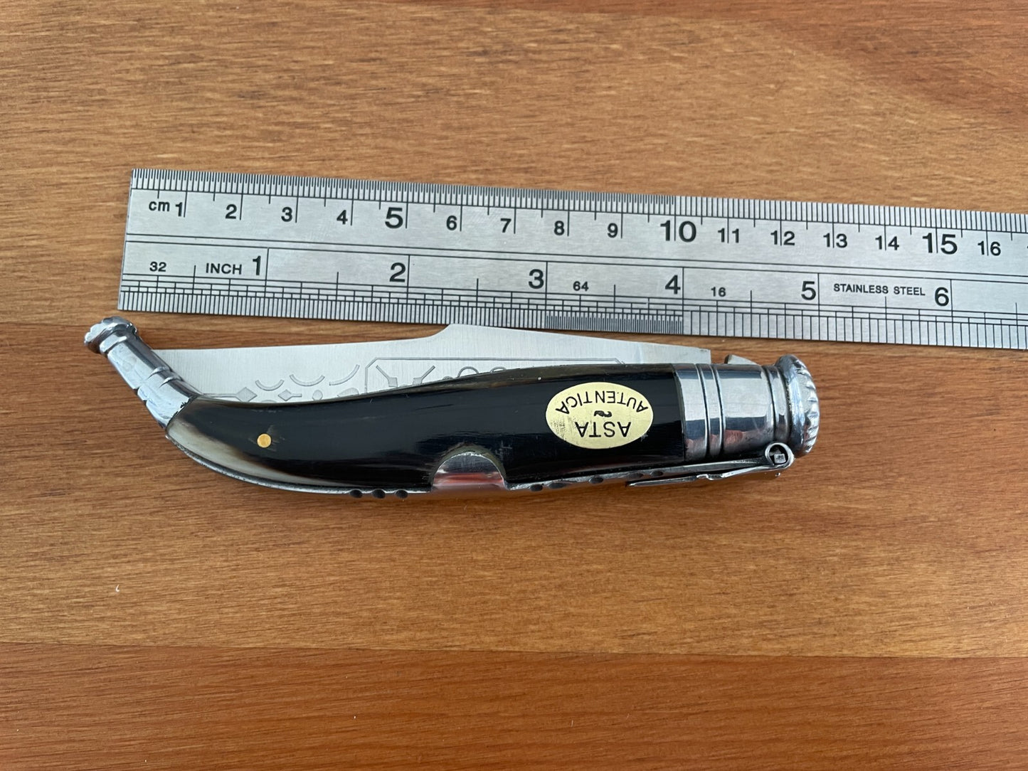3.6" Classic Luxury Spanish Navaja with Decorated Blade and Bullhorn Scales
