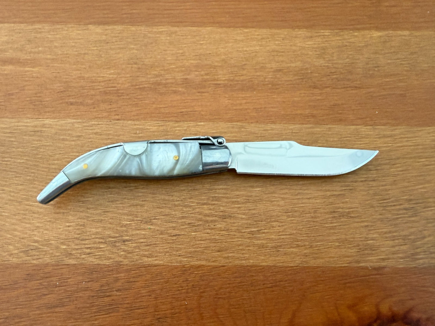 2.6" Steel Blade Spanish Navaja Teja Albacete Mother of Pearl Imitation Scales