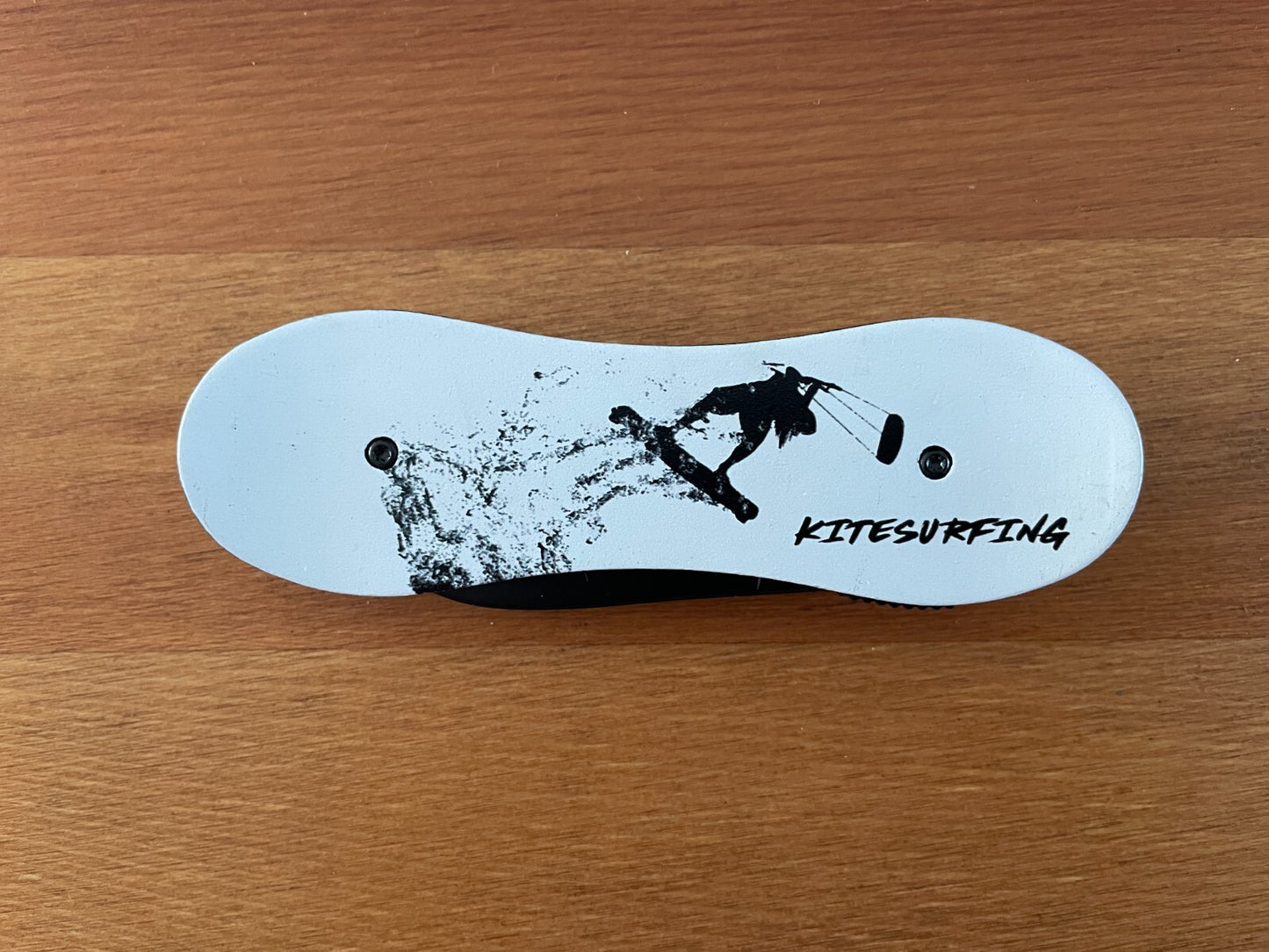 3.14 in. 420 Steel Navaja Kitesurfing Pocket Knife Bottle Opener Liner Lock