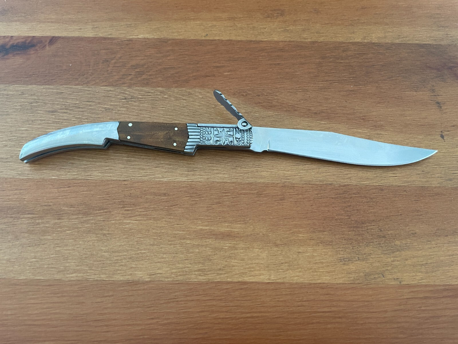 4.3" Arabian Style Navaja with Ratchet Pocket Knife Olive Wood Scales From Spain