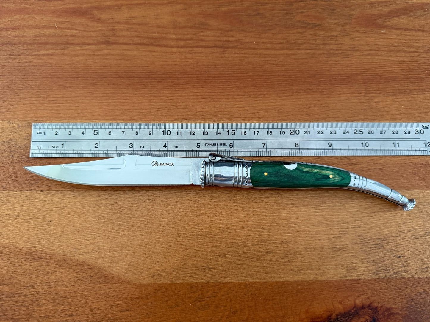 4.9” Spanish Navaja Serrana Folding Ratchet Knife Green Stamina Wood Scales