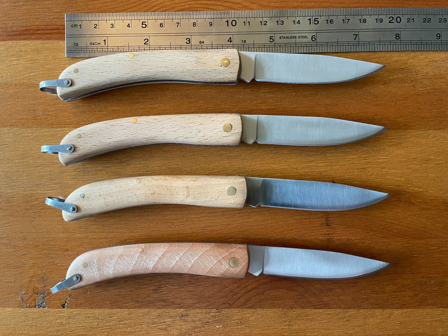 3.4" Set of 4 Spanish Navajas Wooden Handle Hunter Motif Folding Pocket Knife