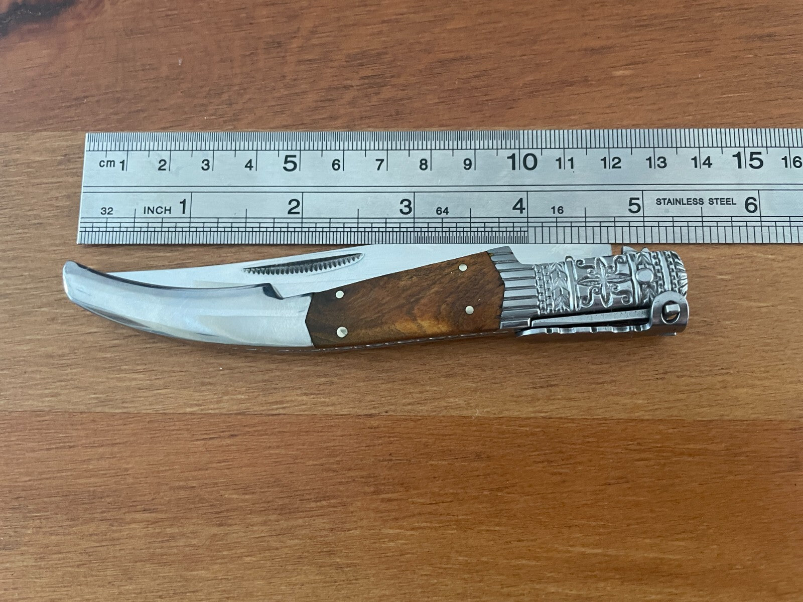 4.3" Arabian Style Navaja with Ratchet Pocket Knife Olive Wood Scales From Spain