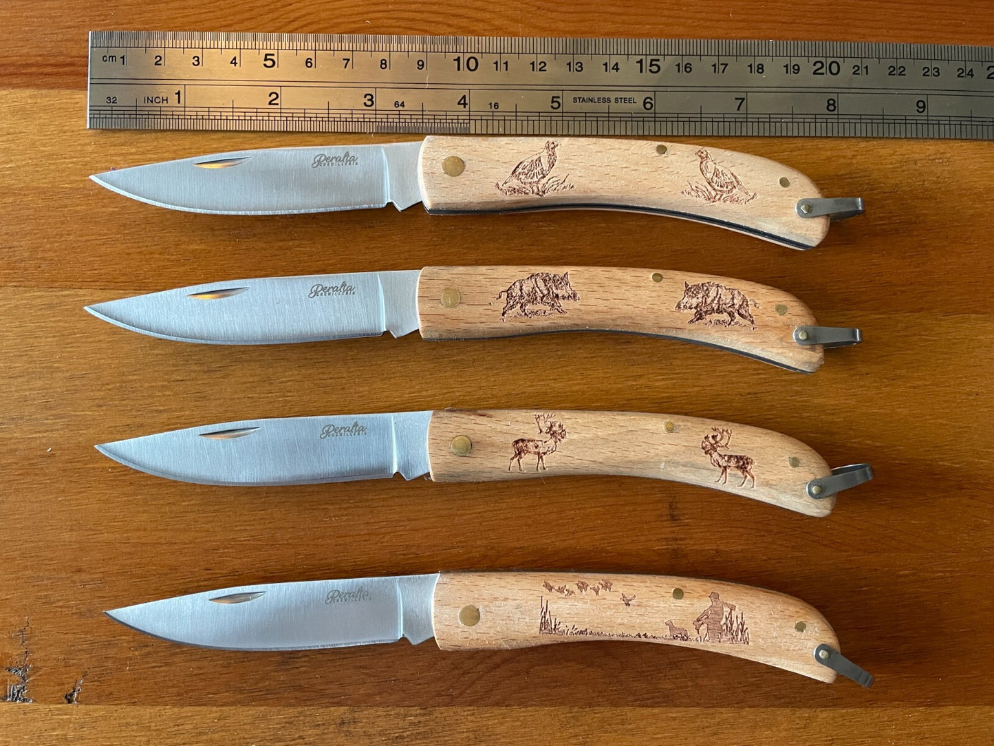 3.4" Set of 4 Spanish Navajas Wooden Handle Hunter Motif Folding Pocket Knife