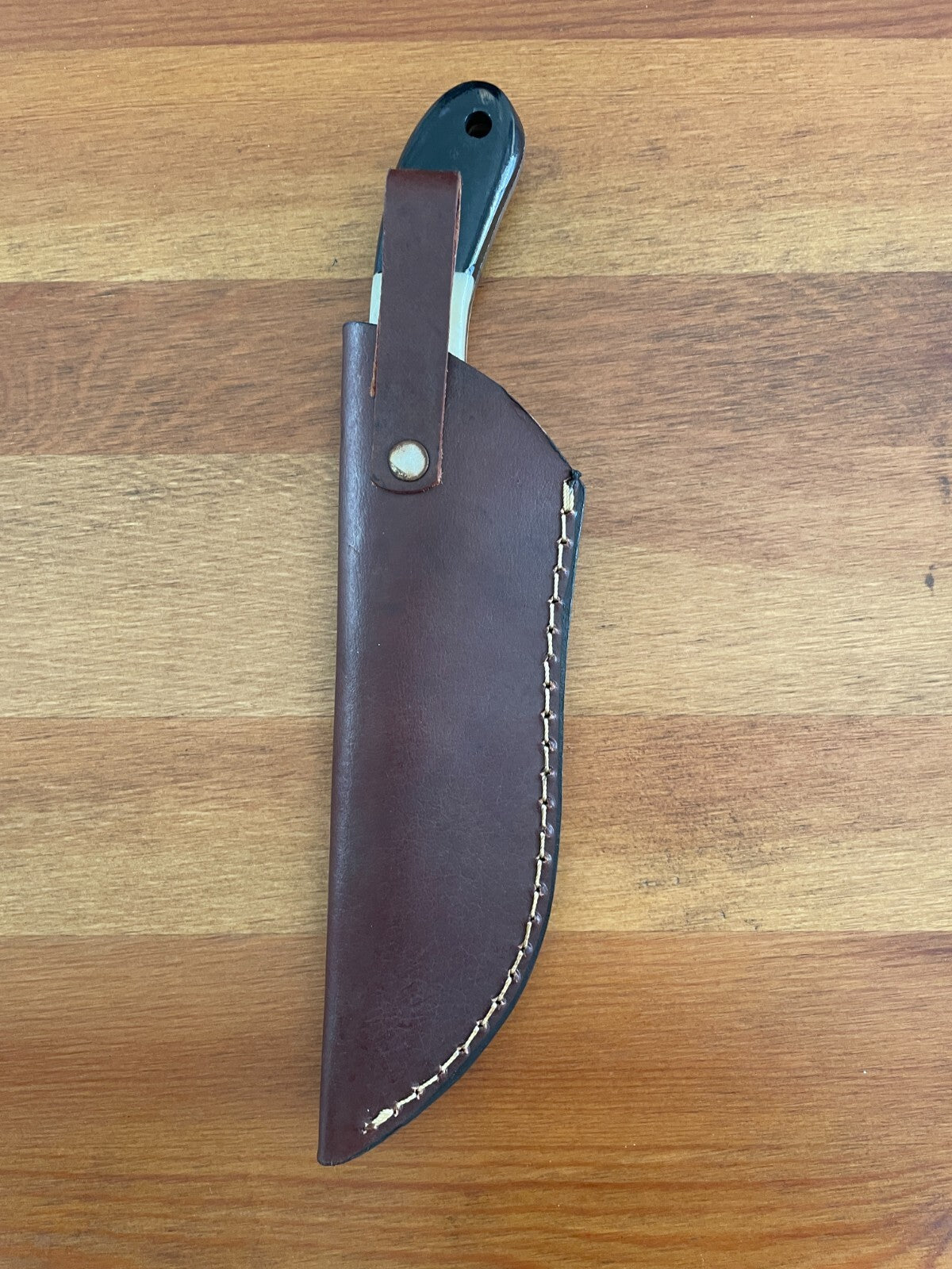 4.5 in. Damascus Handmade Knife Camel bone and Bullhorn / Leather Sheath