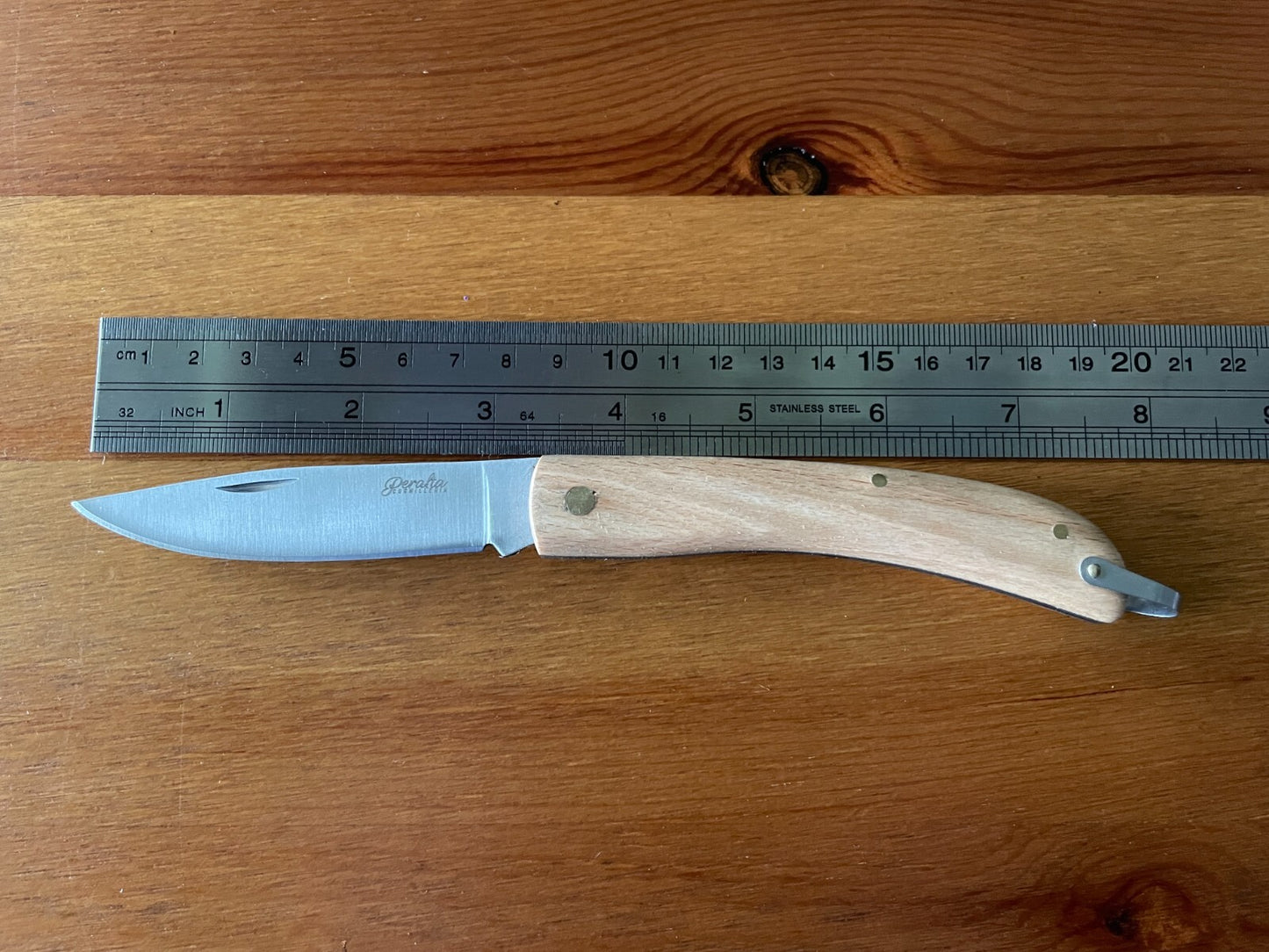 3.14" Campaign Piston Navaja Pocket Knife Light Wood and Ring from Spain