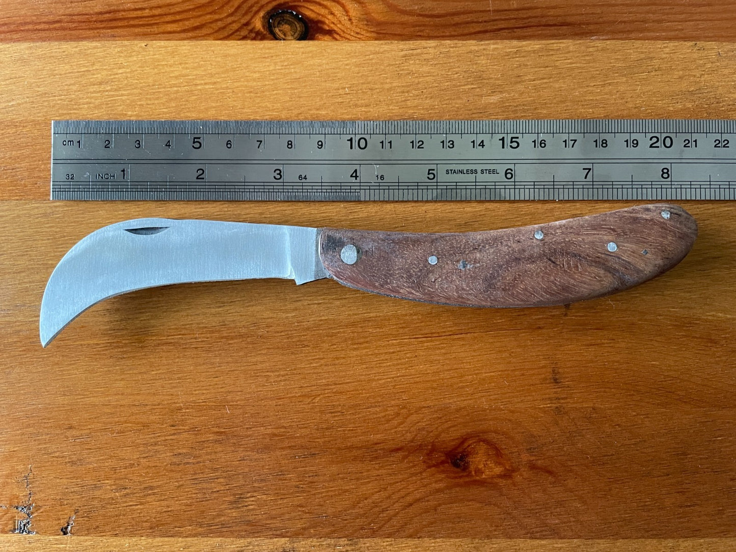 Hawkbill Skinning Tranchete Pocket Knife Stainless blade 3.5" - From Spain