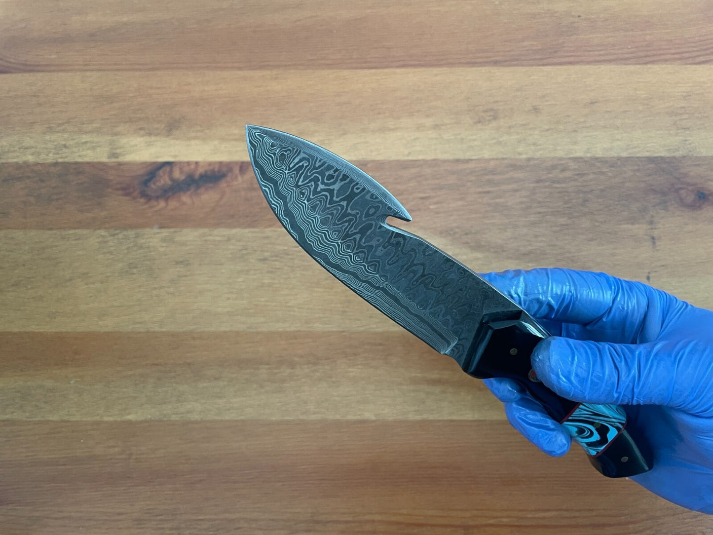 4.7 in. Damascus Steel Handmade Skinner Knife Bullhorn / Leather Sheath