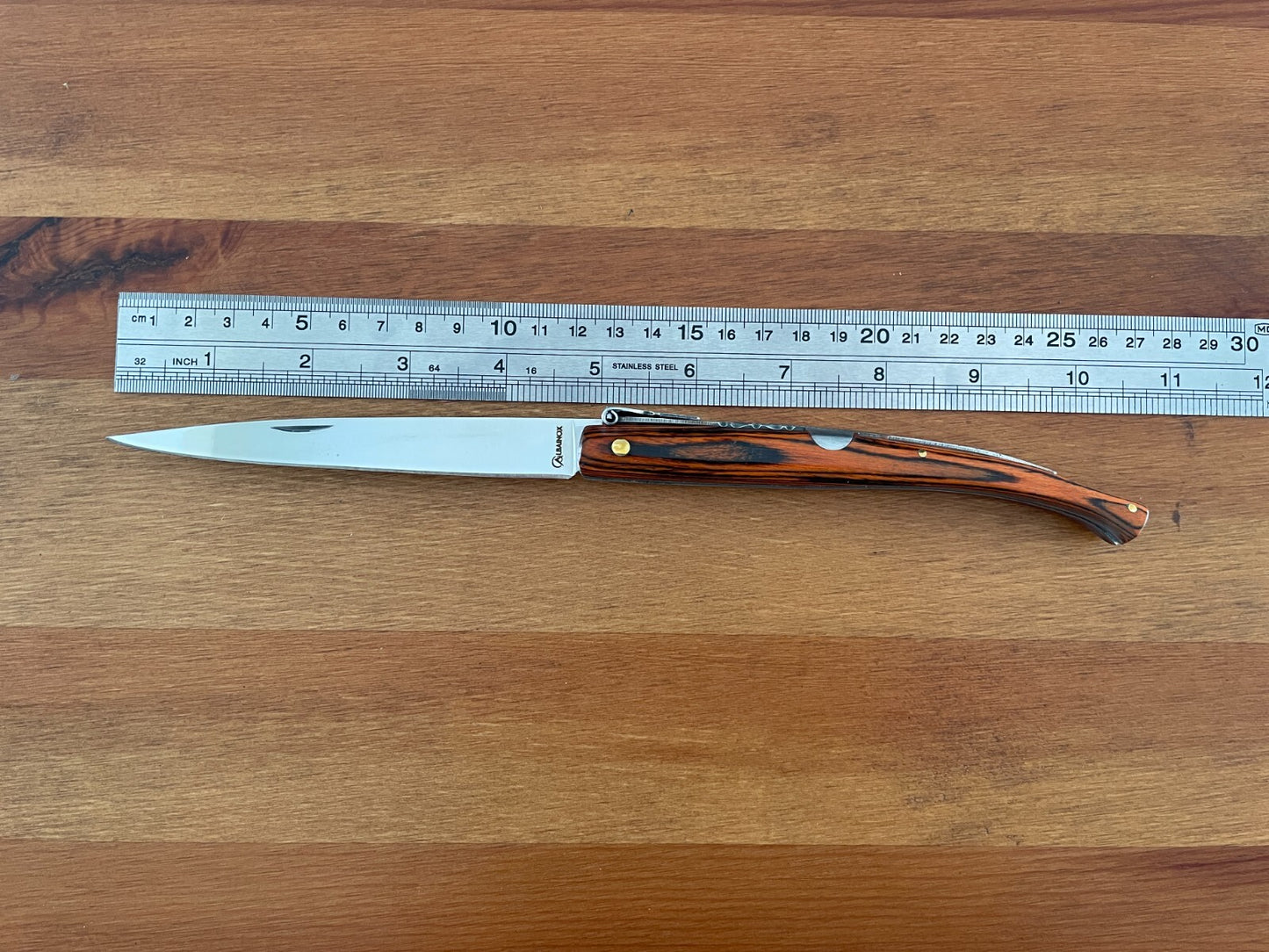 4.7 in. Estilete Spanish Navaja Pocket Knife Red Stamina Wood Handle