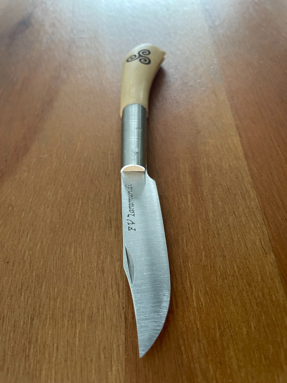 2.75” FV Taramundi Navaja Pocket Knife Asturias Spain Pyrographed Triskelion