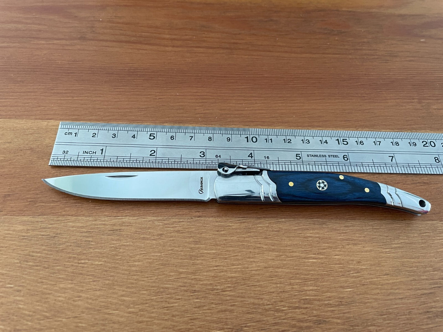 3.14 Stainless Steel Blade Spanish Navaja Pocket Knife Blue With Ratchet Sound