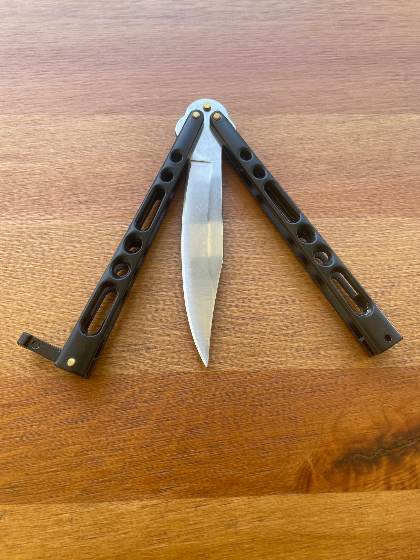 3.9" Stainless Blade Fan Knife With Zamak Black Handle Lock in Handle