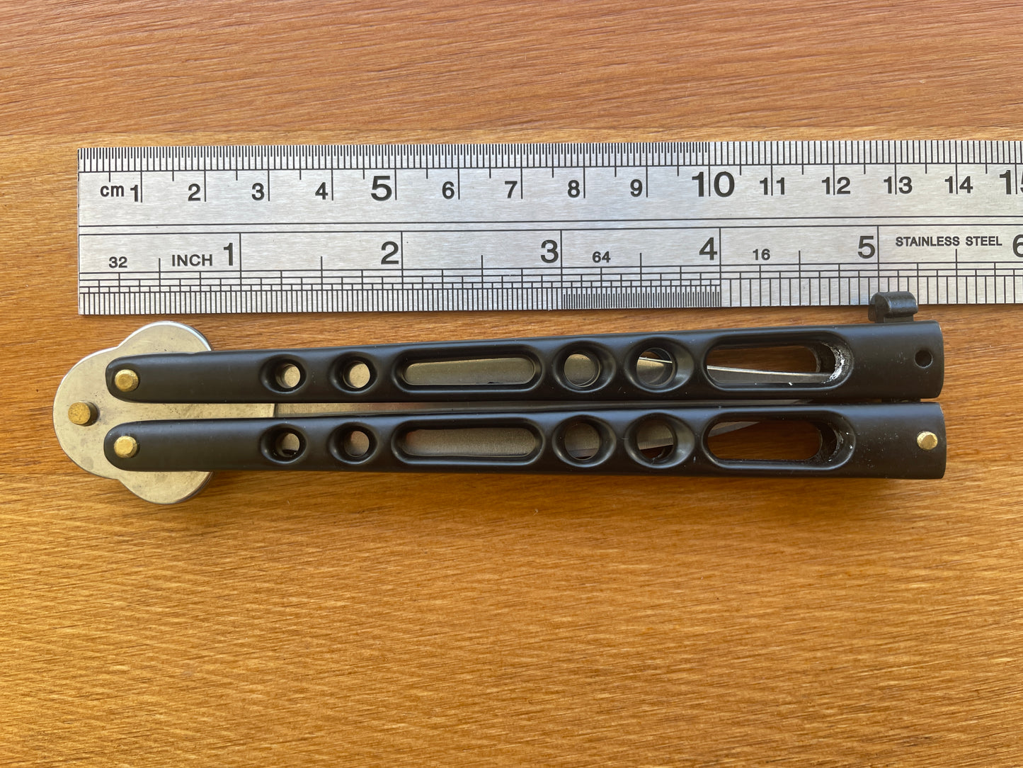 3.9" Stainless Blade Fan Knife With Zamak Black Handle Lock in Handle