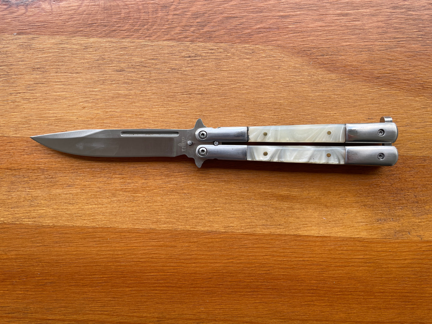 4.5" Stainless Steel Blade Fan Folding Knife Methacrylate Imitation Mother-Of-Pearl Handle