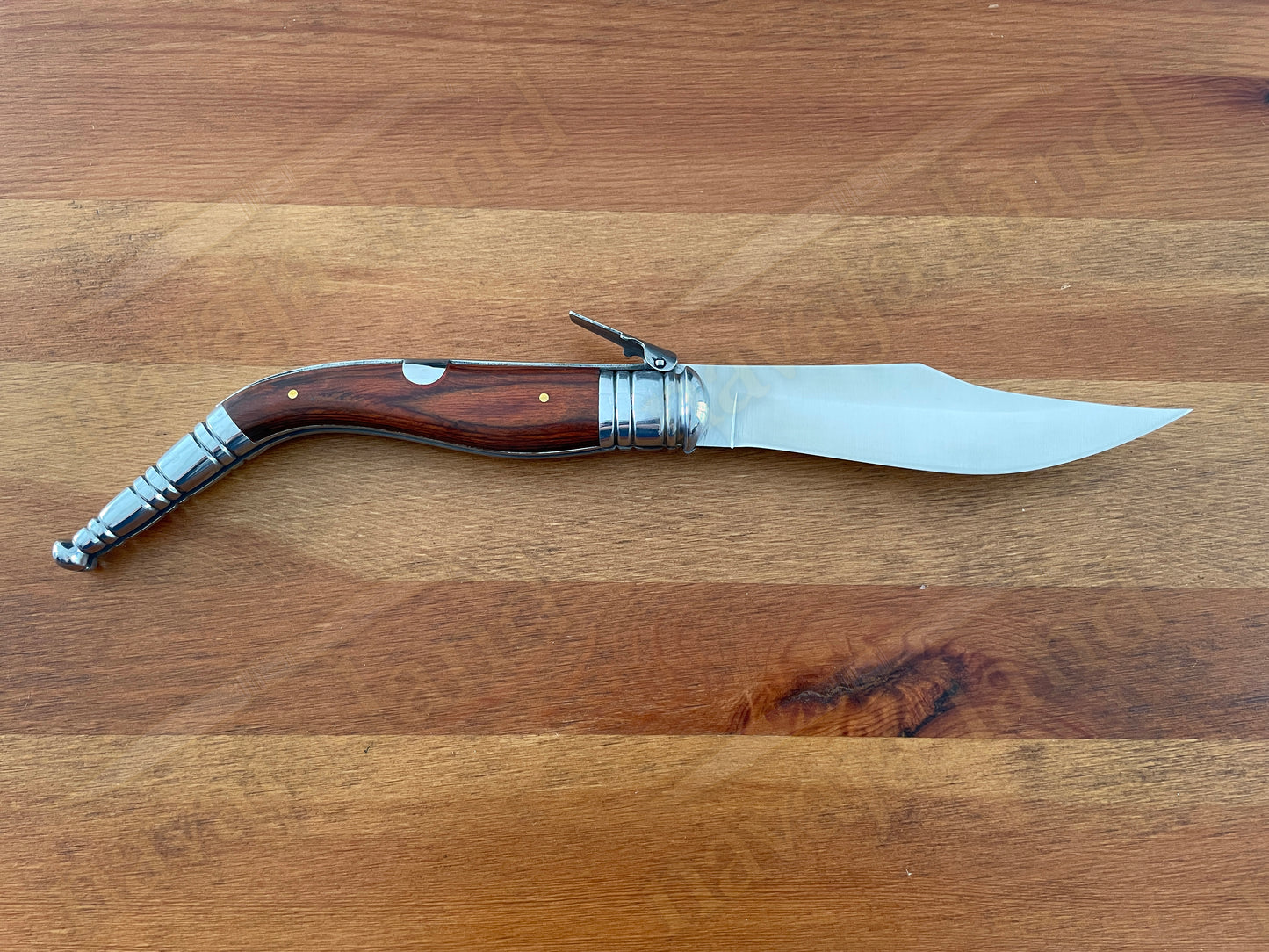 š„ 5.5" Sevillian (Sevillana) Style Classic Spanish Navaja Folding Knife ā Red Wood Handle | Ratchet Lock | Made in Spain