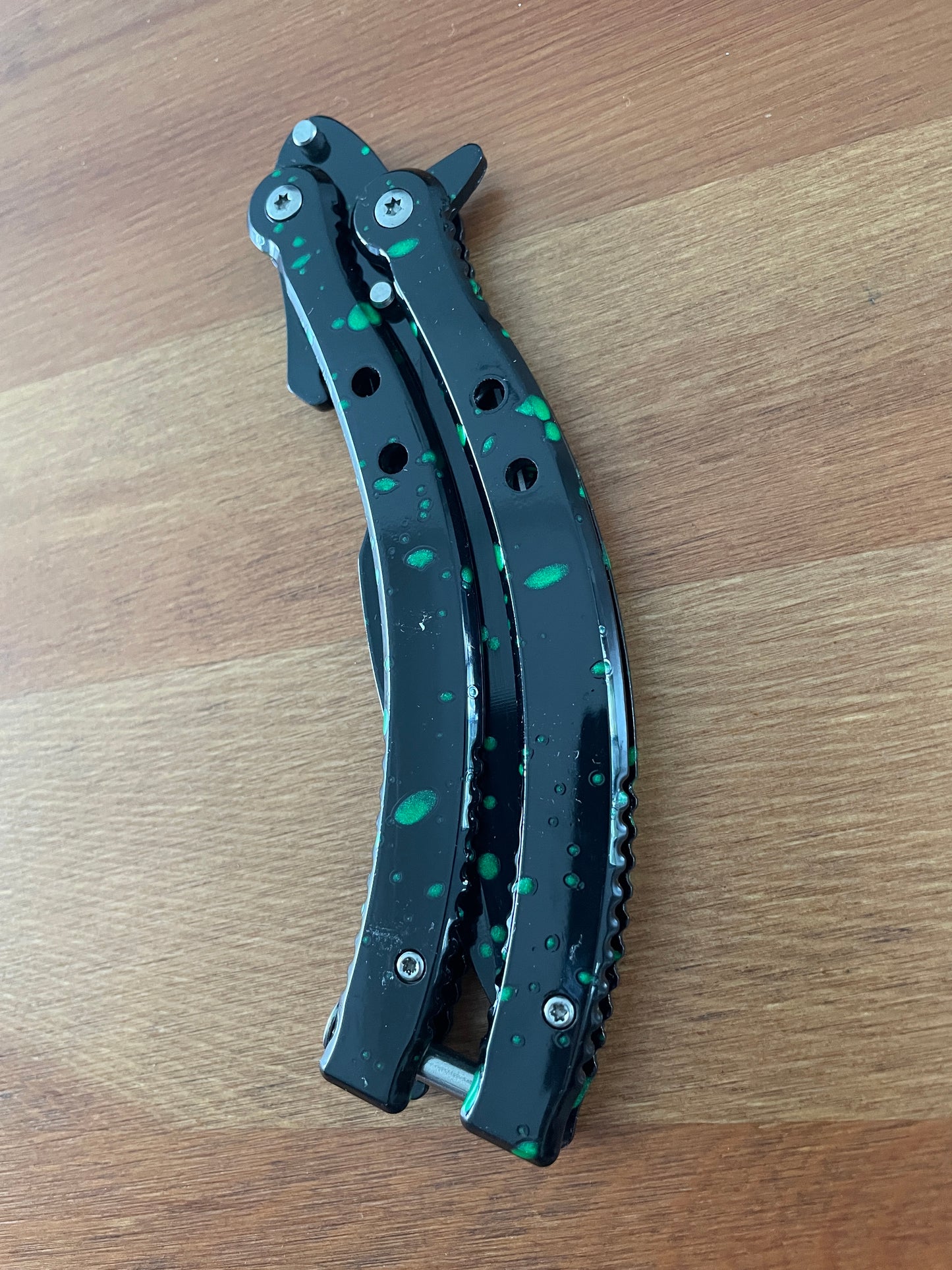 4.13" Stainless Steel Blade Folding Fan Knife Black Finish With Green Drops