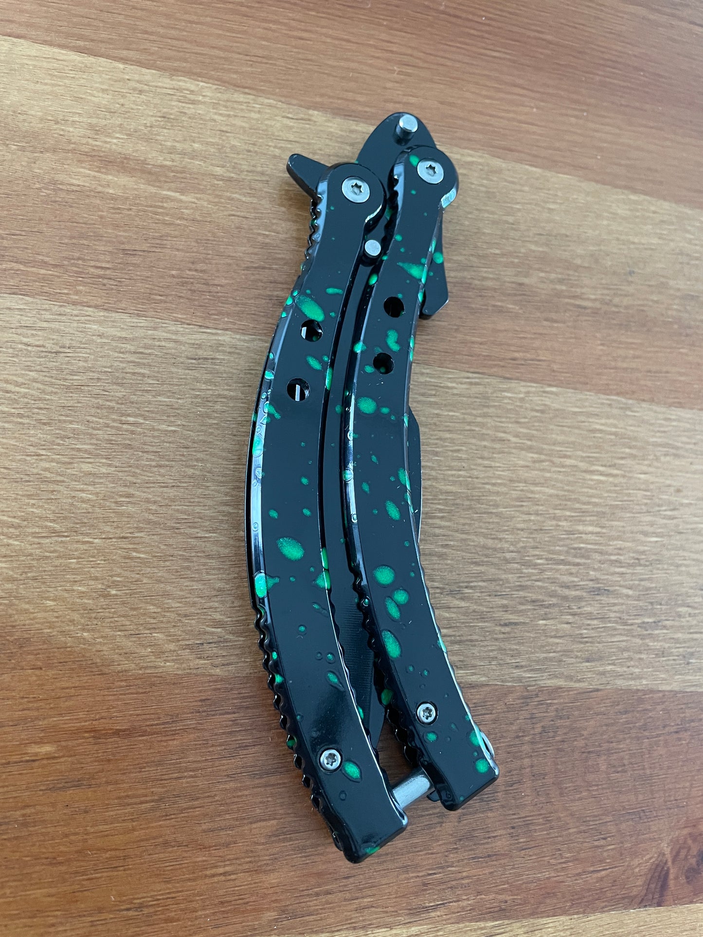 4.13" Stainless Steel Blade Folding Fan Knife Black Finish With Green Drops
