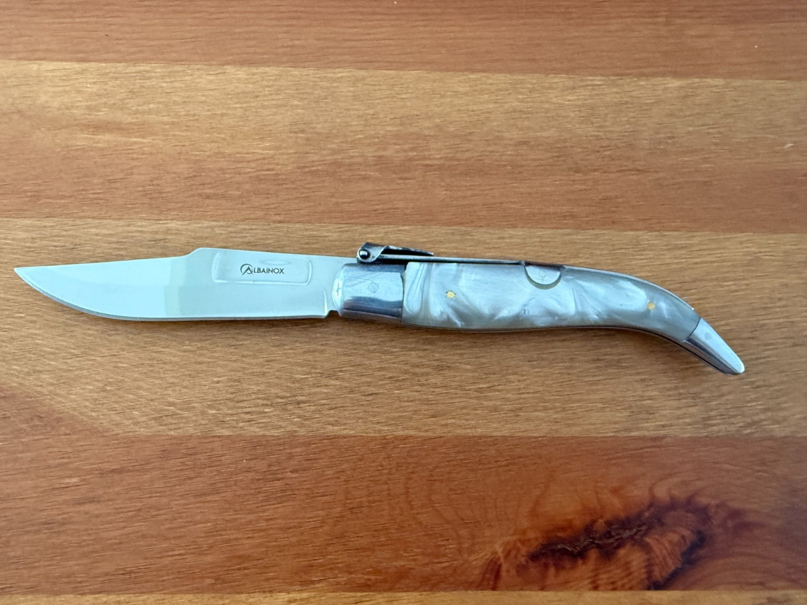 3.6" Steel Blade Spanish Navaja Teja Albacete Mother of Pearl Imitation Scales