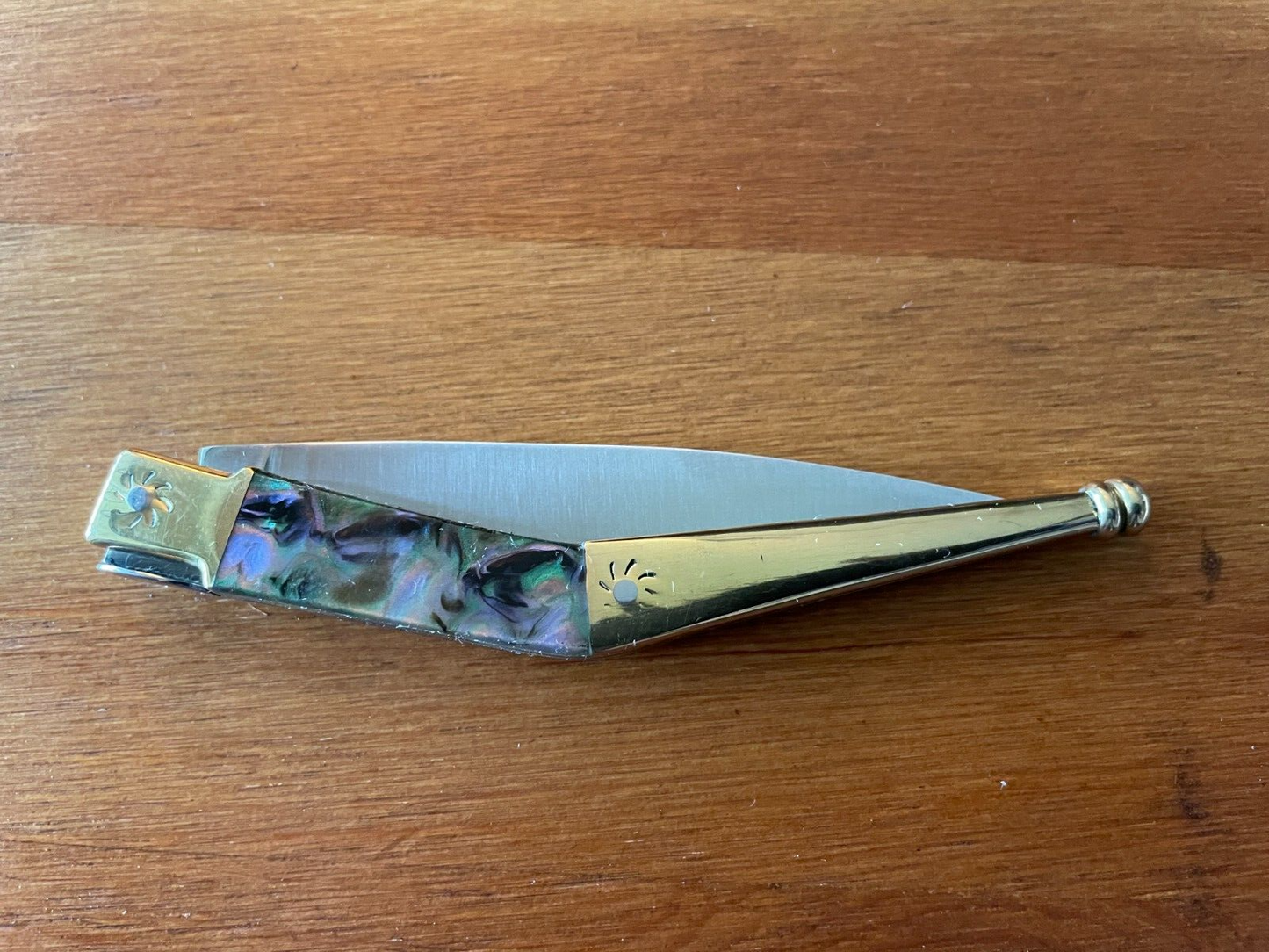 3.34 in Arabian Style Pocket Knife Navaja with Golden Bolsters Made in Spain