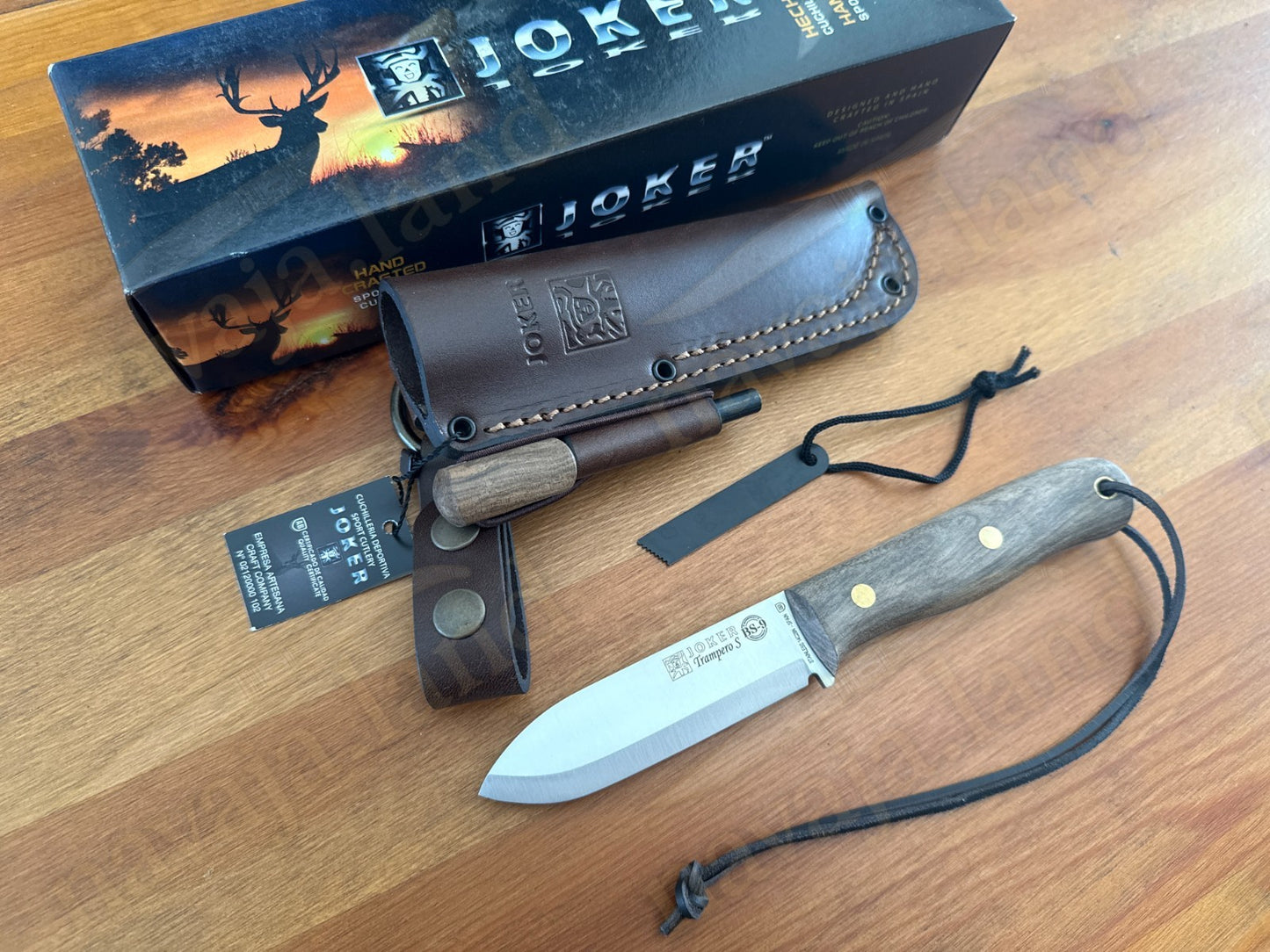 Joker BS9 Trampero Hunting Knife 3.94" Blade 14C28N Walnut Handle + Sheath Spain