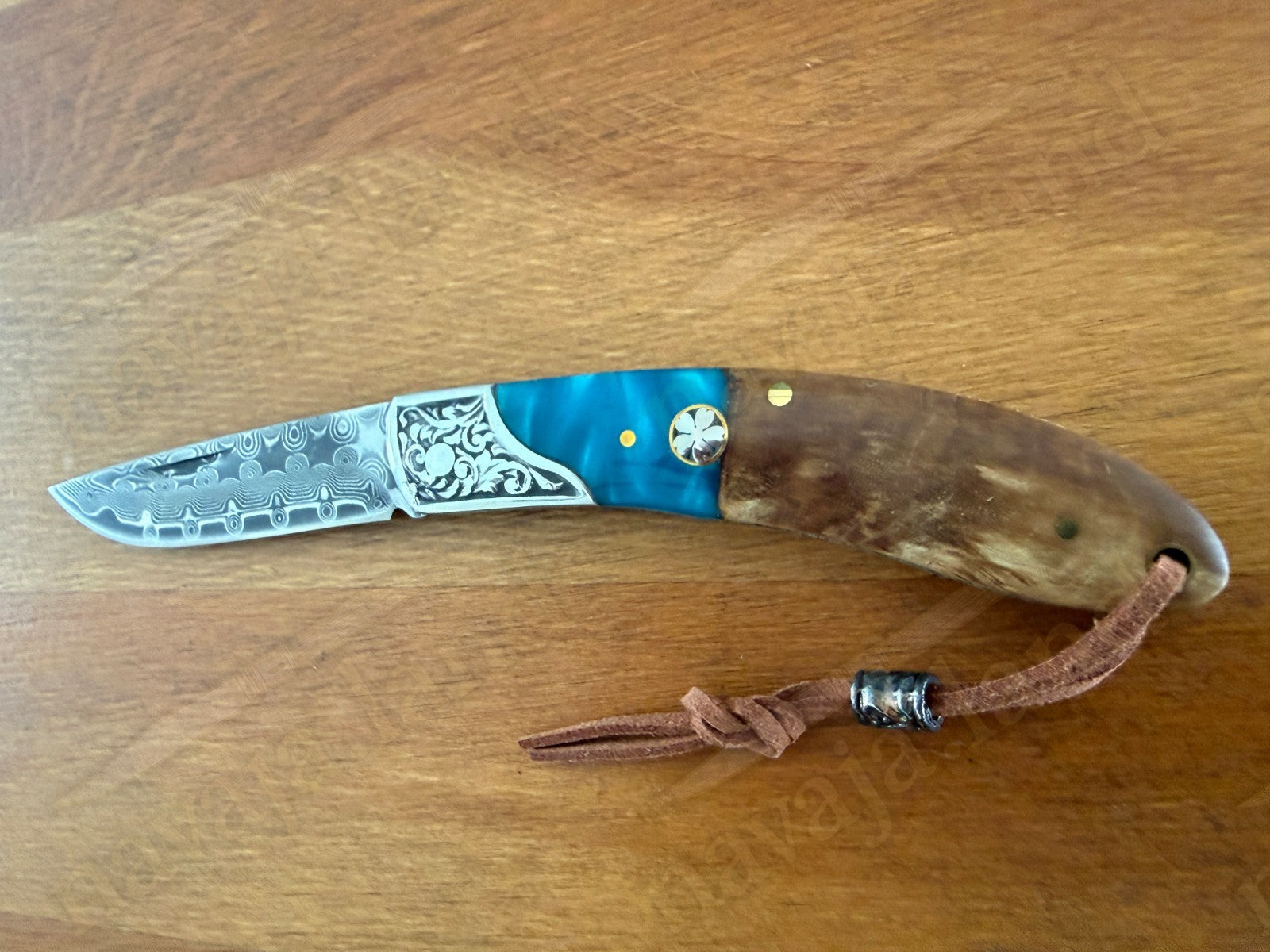 79 Layers Damascus Folding Knife – Ornated Bolster – 7.30 cm (2.87") Blade