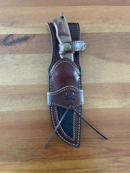 4.5 in. Handmade Damascus Steel Hunting Knife Leather Sheath Included
