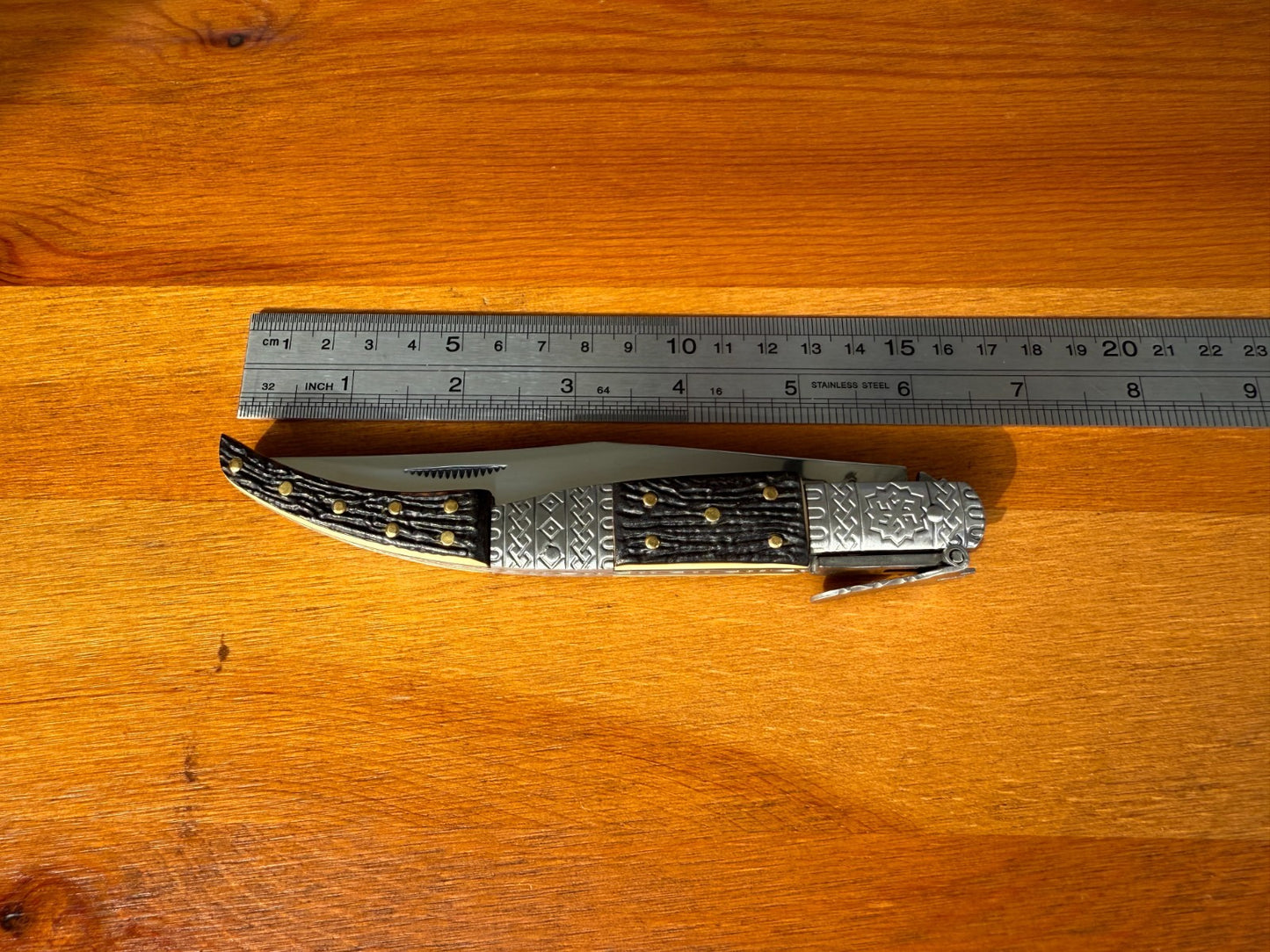 5.3" Blade Arabian Style Ratchet Navaja Knife Staghorn Imitation Ornamented