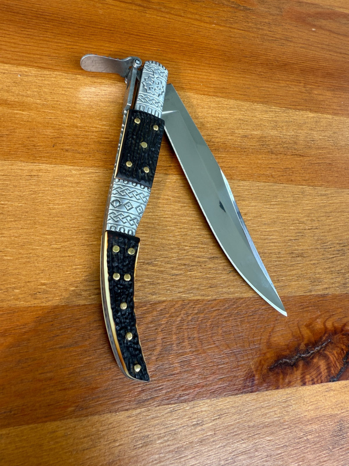 5.3" Blade Arabian Style Ratchet Navaja Knife Staghorn Imitation Ornamented