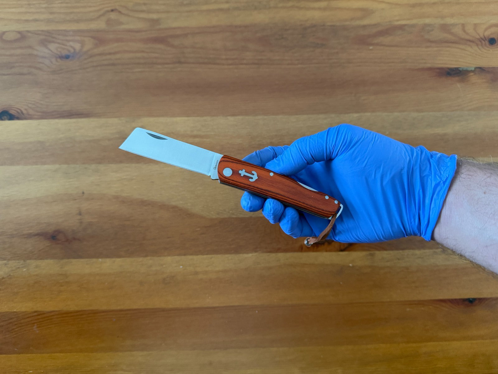 2.95" Cut Tip Navaja Pocket Knife Sailor / Marinera Red Wood Handle Lockback