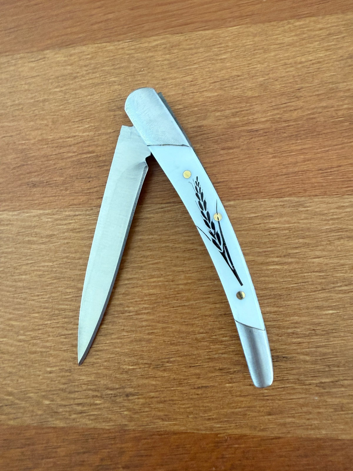 2.76" Stainless Steel Blade Pocket Knife White ABS Spike Design Spanish Made
