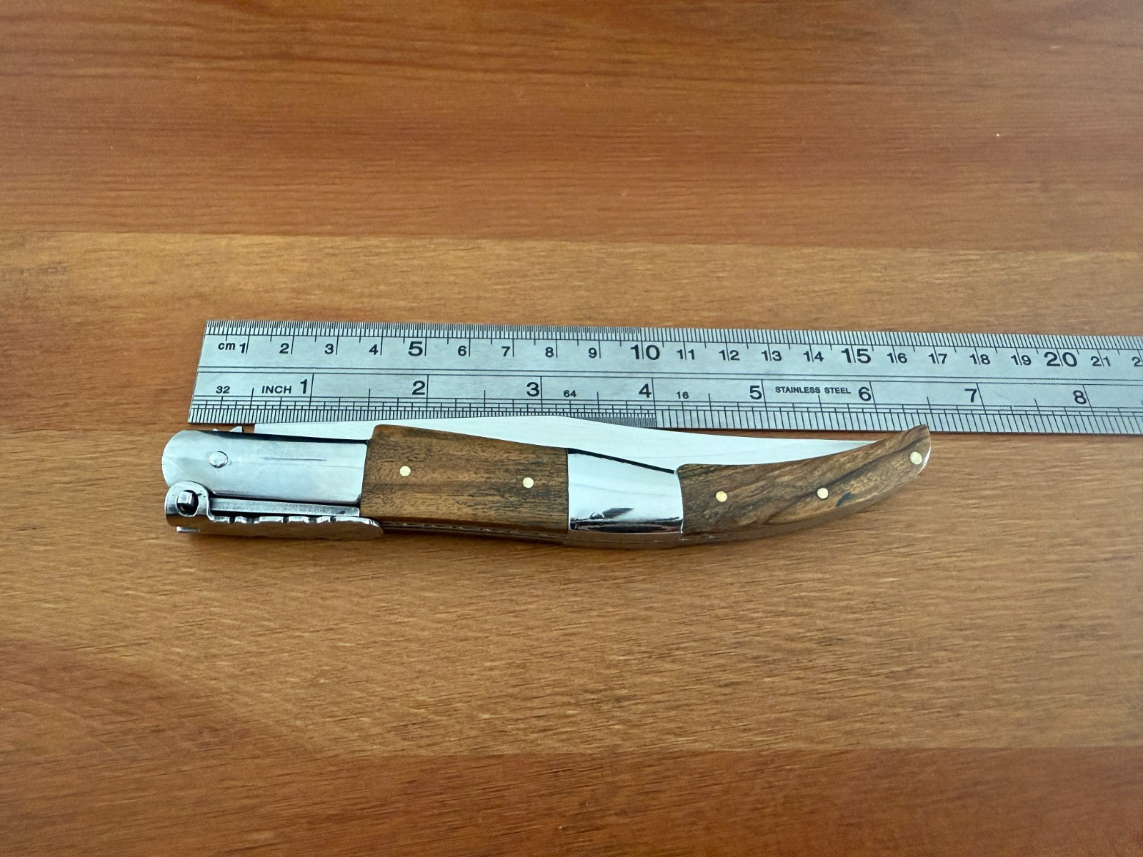5.1" Arabian Style Navaja with Ratchet Pocket Knife Olive Wood and Steel Handle