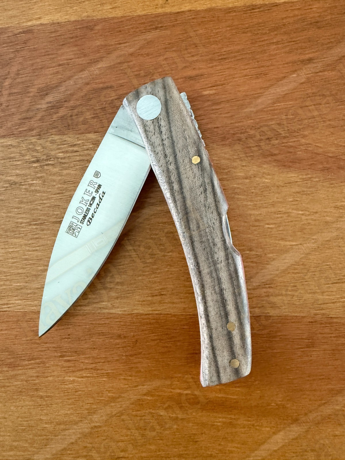 Joker BECADA Knife – 3.15” Sandvik 14C28N Blade | Walnut Handle | Leather Sheath