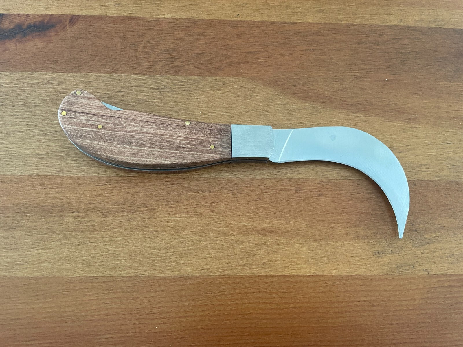 3.14" Hawkbill Tranchete Pocket Knife Wood Handle with Lockback From Spain