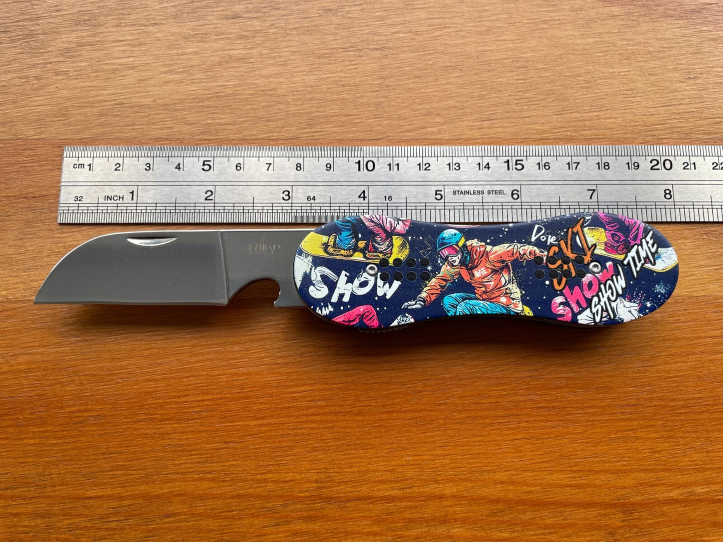 3.14 in. Navaja Snowboard Board Pocket Knife Bottle Opener Liner Lock From Spain