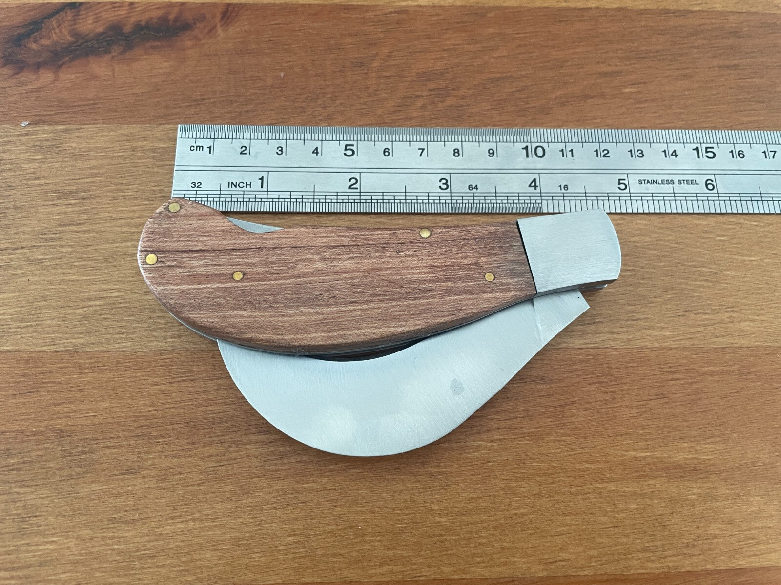 3.14" Hawkbill Tranchete Pocket Knife Wood Handle with Lockback From Spain